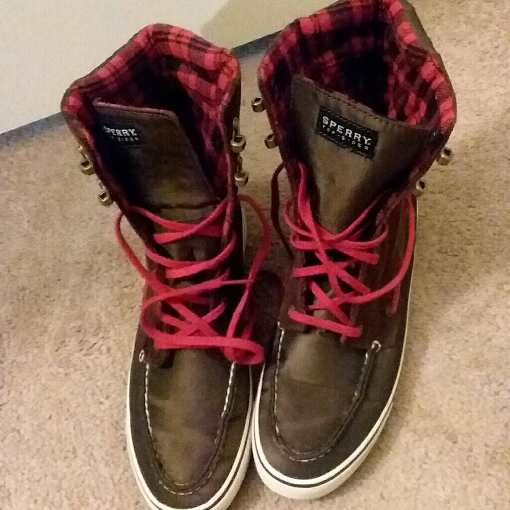 Womens high top sperry